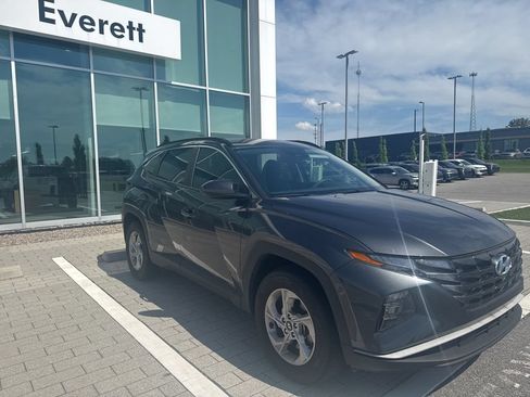 Used 2024 Hyundai Tucson SEL AWD/4WD image 3