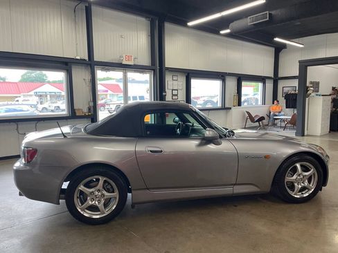 Used 2001 Honda S2000 image 20