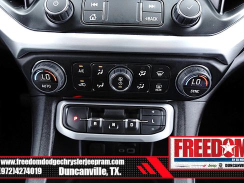 Used 2023 GMC Acadia SLT FWD image 24