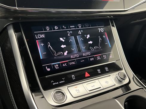 Used 2025 Audi Q8 Prestige AWD/4WD image 29