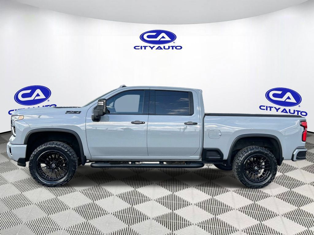 Used 2024 Chevrolet Silverado 2500 LTZ w/ LTZ Plus Package AWD/4WD image 7