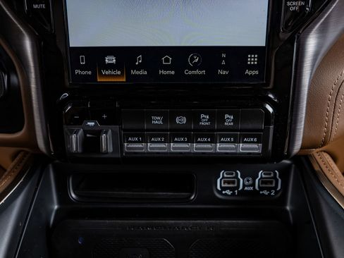 Used 2024 RAM 3500 Limited w/ Safety Group image 24