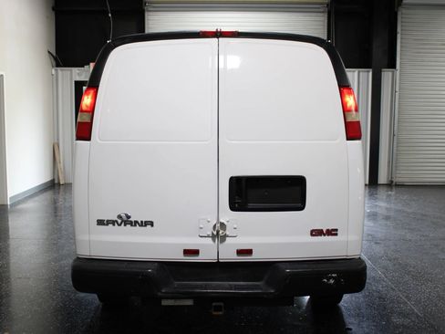 Used 2008 GMC Savana 2500 Extended RWD image 6