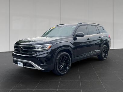 Used 2023 Volkswagen Atlas SE w/ Panoramic Sunroof Package