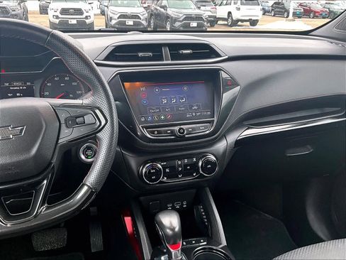 Used 2023 Chevrolet TrailBlazer RS w/ Convenience Package image 18