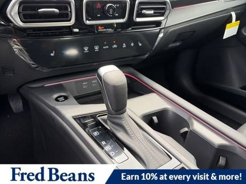 New 2026 Nissan Sentra SV w/ SV Convenience Package FWD image 20