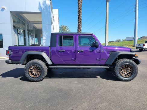 New 2026 Jeep Gladiator Sport image 4