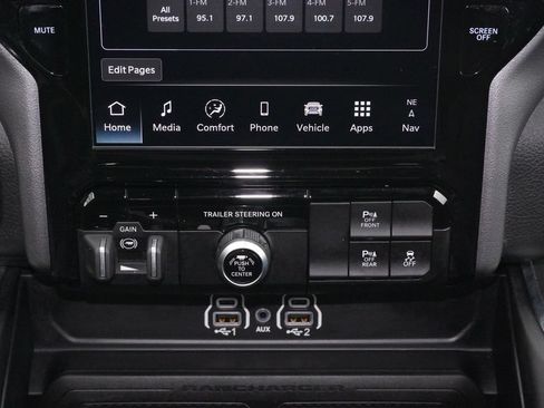 Used 2025 RAM 1500 Big Horn AWD/4WD image 17