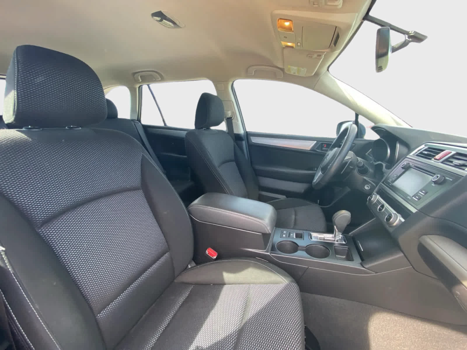 Used 2017 Subaru Outback 2.5i AWD/4WD image 15