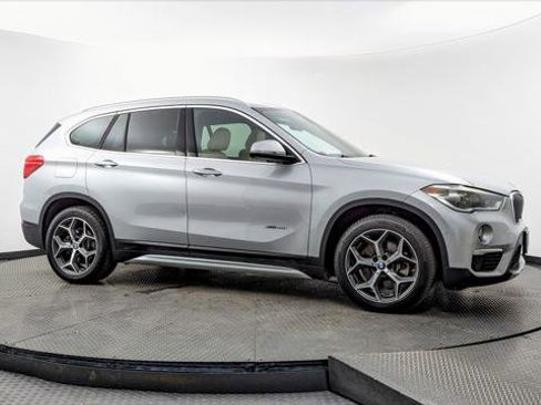 Used 2017 BMW X1 xDrive28i image 11
