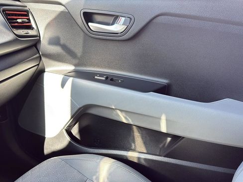 Used 2022 Kia Rio S image 24