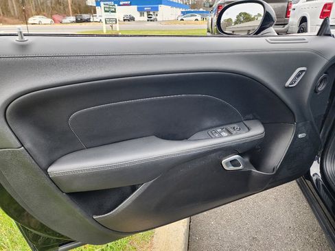 Certified 2021 Dodge Challenger R/T w/ Plus Package image 28