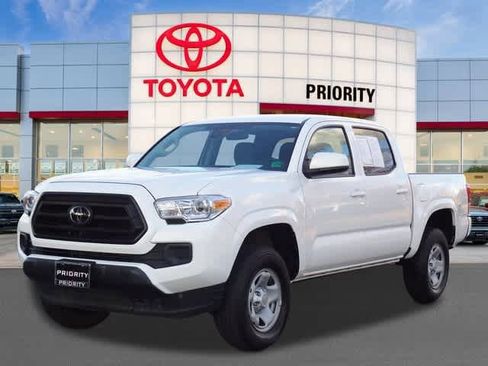 Used 2023 Toyota Tacoma SR image 1