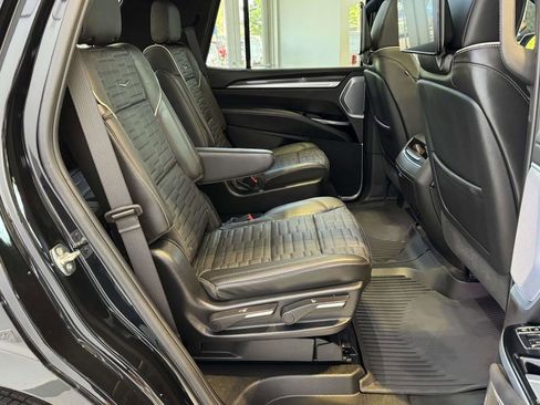 Used 2025 Cadillac Escalade V w/ LPO, ONYX Package AWD/4WD image 20
