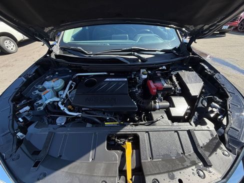 Used 2024 Nissan Rogue SV FWD image 24