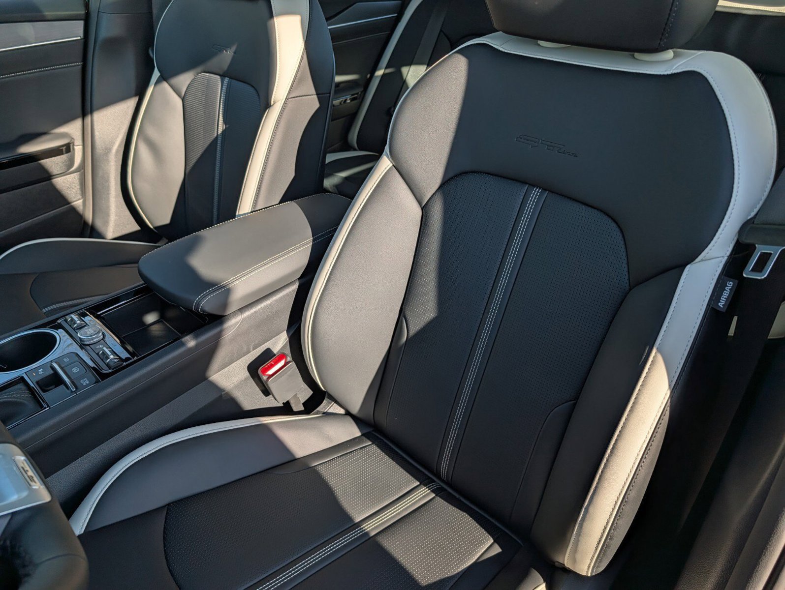 New 2027 Kia K5 GT-Line AWD/4WD image 25