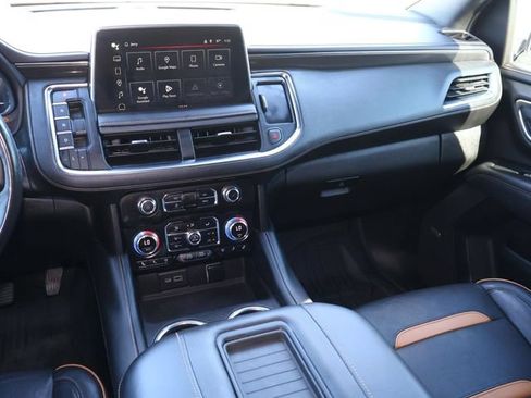 Used 2023 GMC Yukon AT4 w/ AT4 Premium Package AWD/4WD image 12