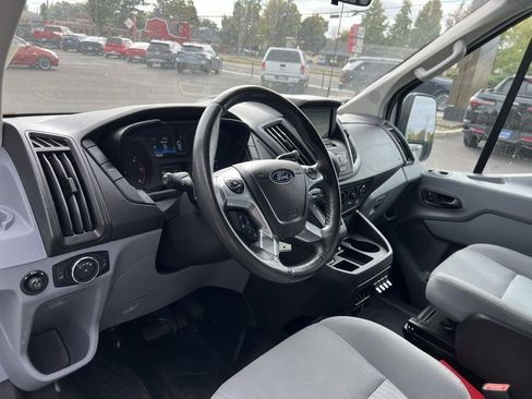 Used 2019 Ford Transit 350 XLT image 15