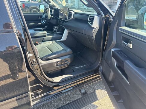 Used 2024 Toyota Sequoia Platinum AWD/4WD image 14