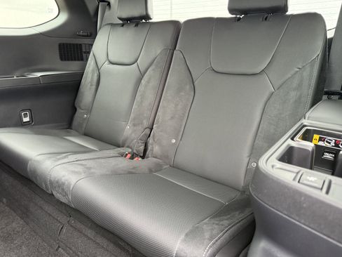 New 2026 Lexus TX 500h AWD image 24