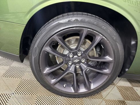 Used 2020 Dodge Challenger R/T Scat Pack w/ Driver Convenience Group RWD image 27