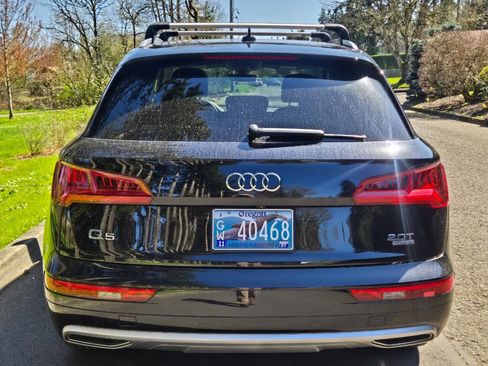 Used 2018 Audi Q5 2.0T Premium w/ Convenience Package image 3