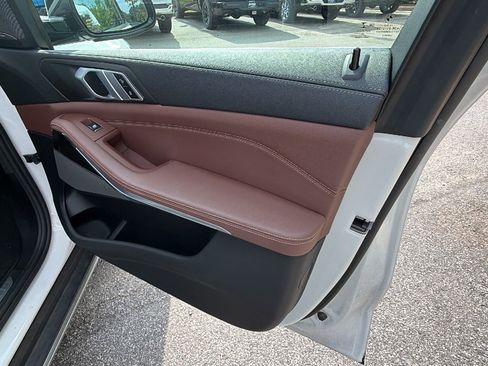 Used 2020 BMW X5 sDrive40i w/ Premium Package RWD image 19