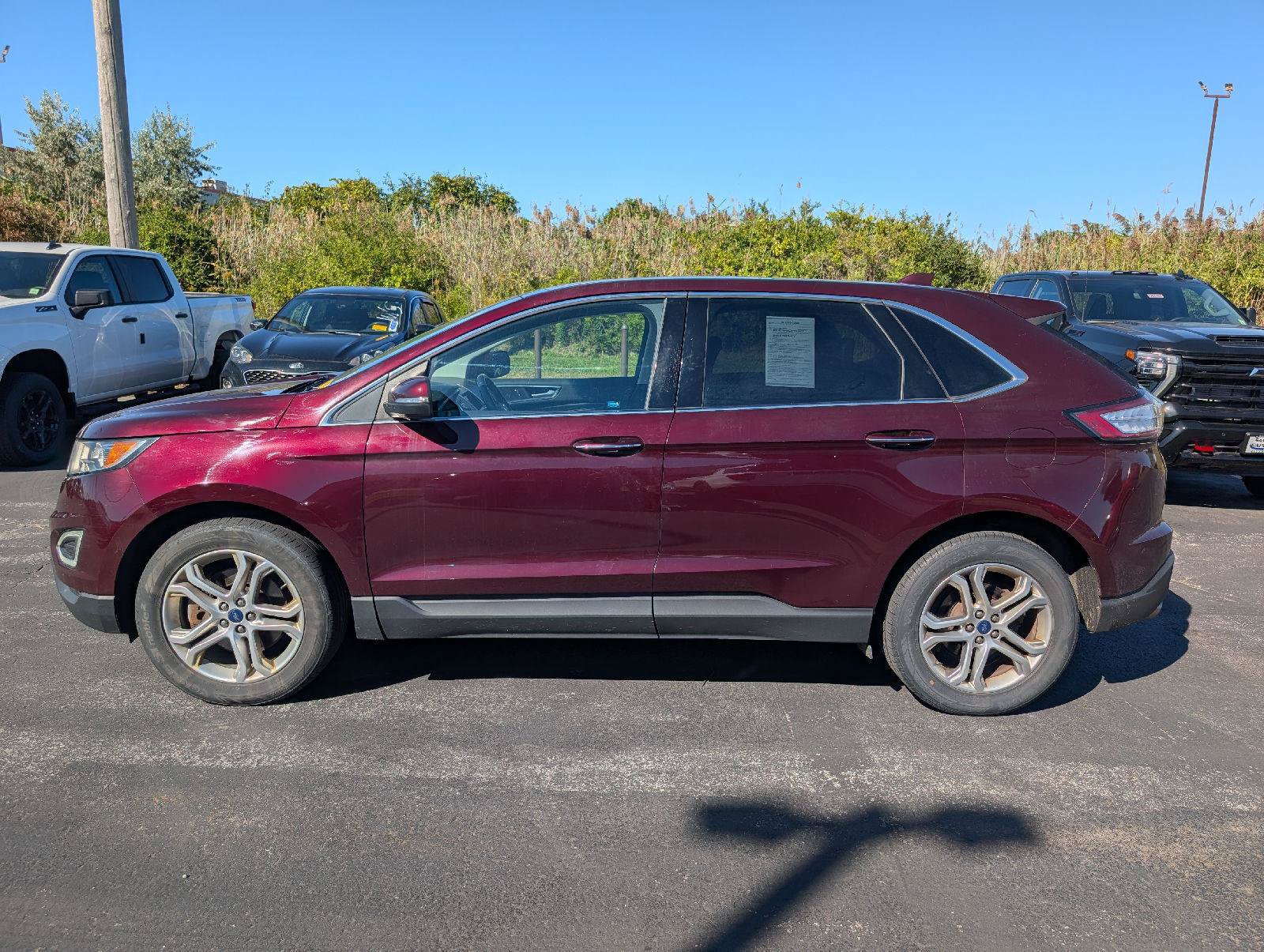 Used 2017 Ford Edge Titanium w/ Equipment Group 301A AWD/4WD image 6