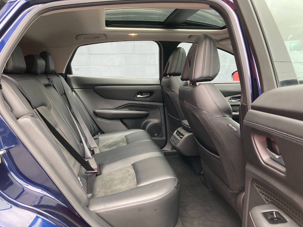 Used 2023 Nissan Ariya FWD image 10