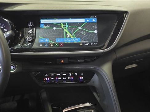 Used 2023 Buick Envision Avenir image 18