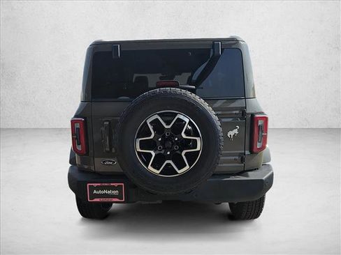 New 2025 Ford Bronco Outer Banks image 4