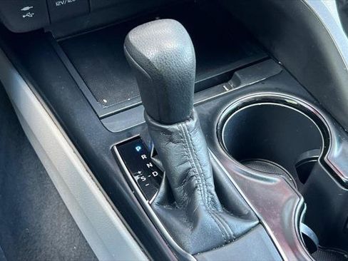 Certified 2018 Toyota Camry LE FWD image 21