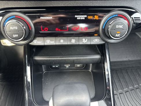 Used 2023 Kia Forte GT-Line image 34