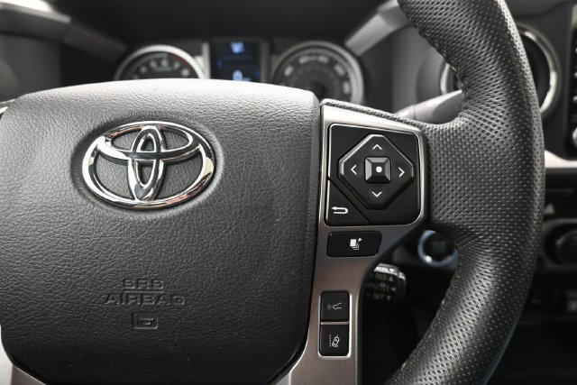 Used 2022 Toyota Tacoma Limited AWD/4WD image 27