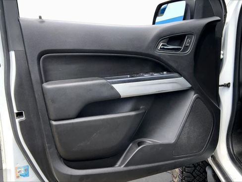 Used 2018 Chevrolet Colorado ZR2 AWD/4WD image 21