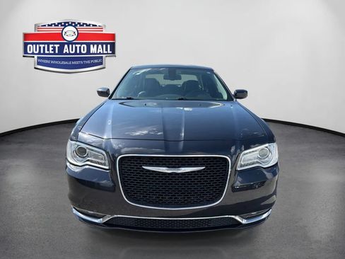 Used 2015 Chrysler 300 Limited w/ Driver Convenience Group AWD/4WD image 8