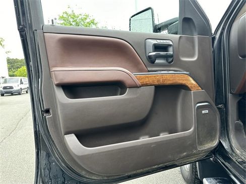 Used 2016 Chevrolet Silverado 3500 High Country w/ Duramax Plus Package image 13