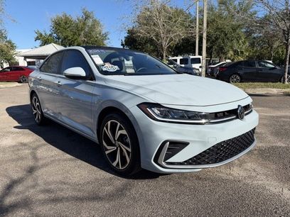 Certified 2025 Volkswagen Jetta SEL