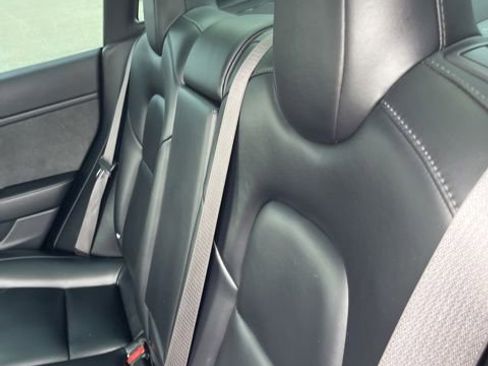 Used 2018 Tesla Model 3 Long Range RWD image 9