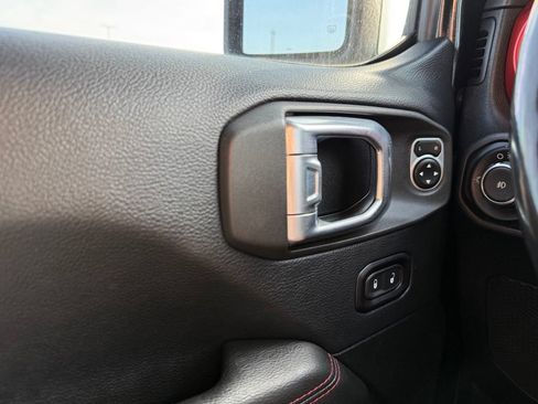 Used 2018 Jeep Wrangler Unlimited Rubicon AWD/4WD image 12