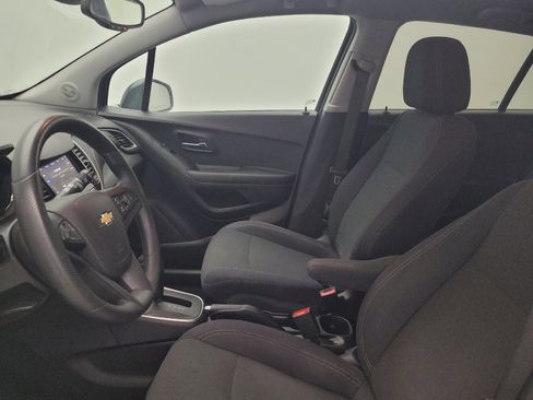 Used 2020 Chevrolet Trax LS w/ Tint and Cruise Package FWD image 17