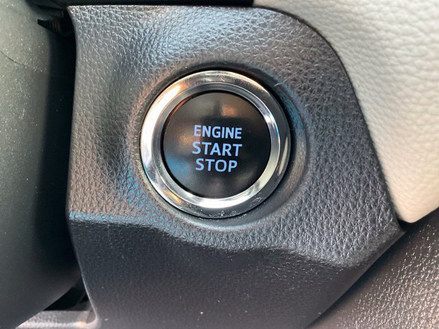 Used 2019 Toyota RAV4 XLE Premium FWD image 13