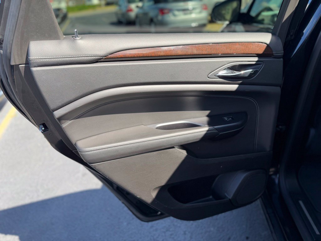 Used 2015 Cadillac SRX Performance FWD image 19