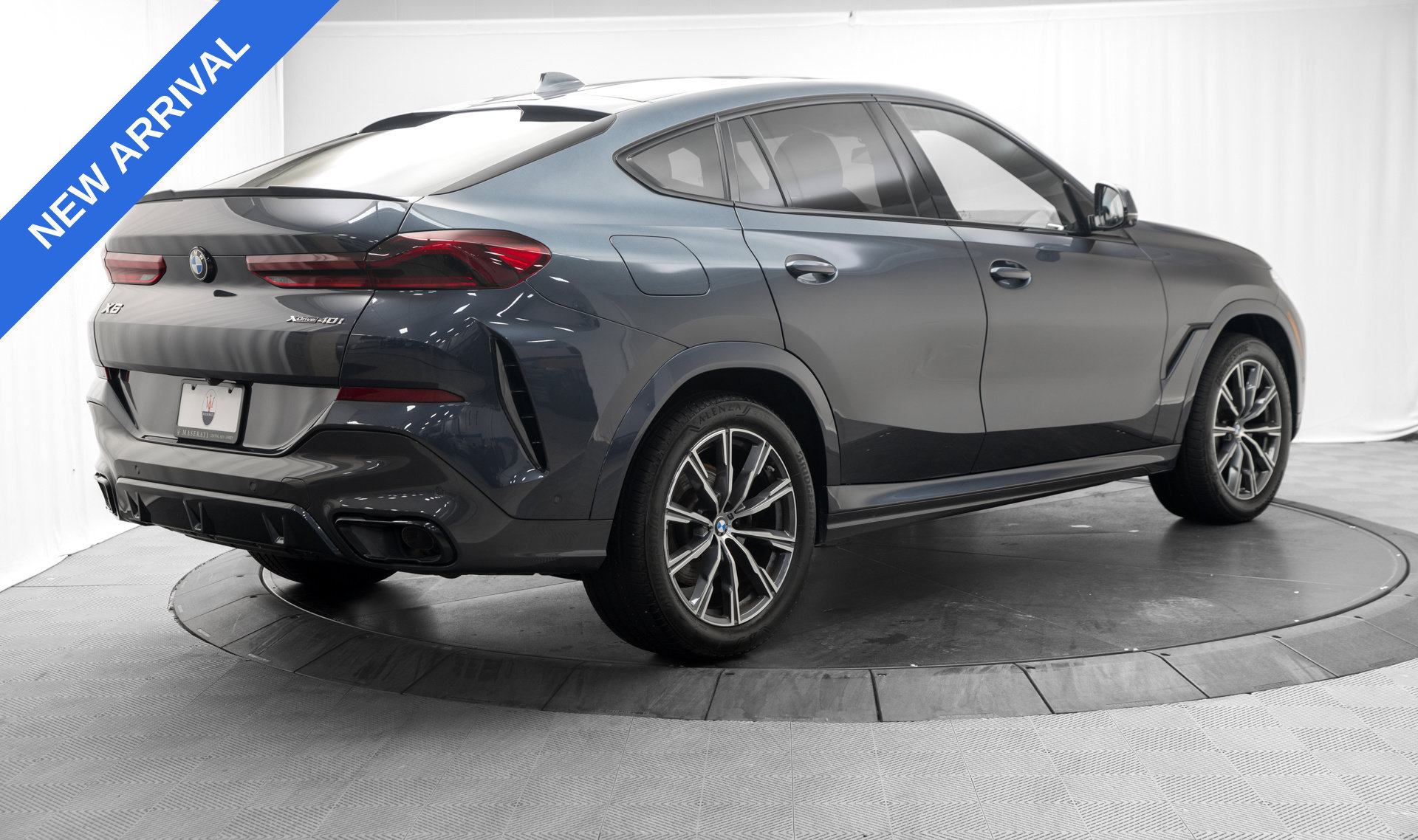 Used 2022 BMW X6 xDrive40i w/ M Sport Package AWD/4WD image 7