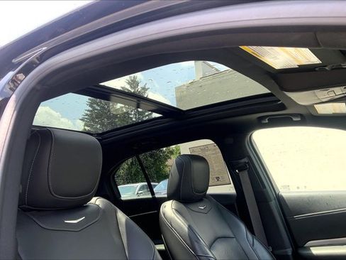 Used 2019 Cadillac XT4 Premium Luxury AWD/4WD image 22