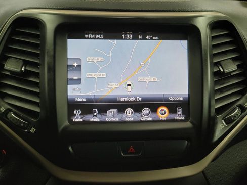 Used 2015 Jeep Cherokee Limited w/ Luxury Group image 13