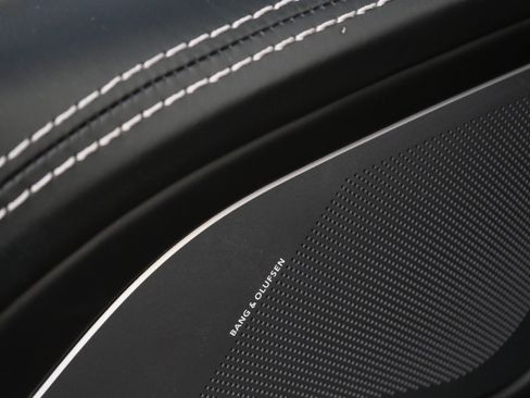 Used 2014 Aston Martin Vanquish Volante image 26