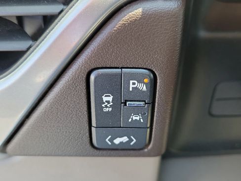 Used 2019 Chevrolet Tahoe LT RWD image 27