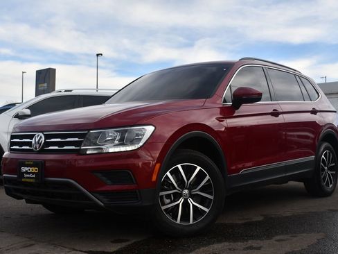 Used 2021 Volkswagen Tiguan SE w/ Panoramic Sunroof Package image 1