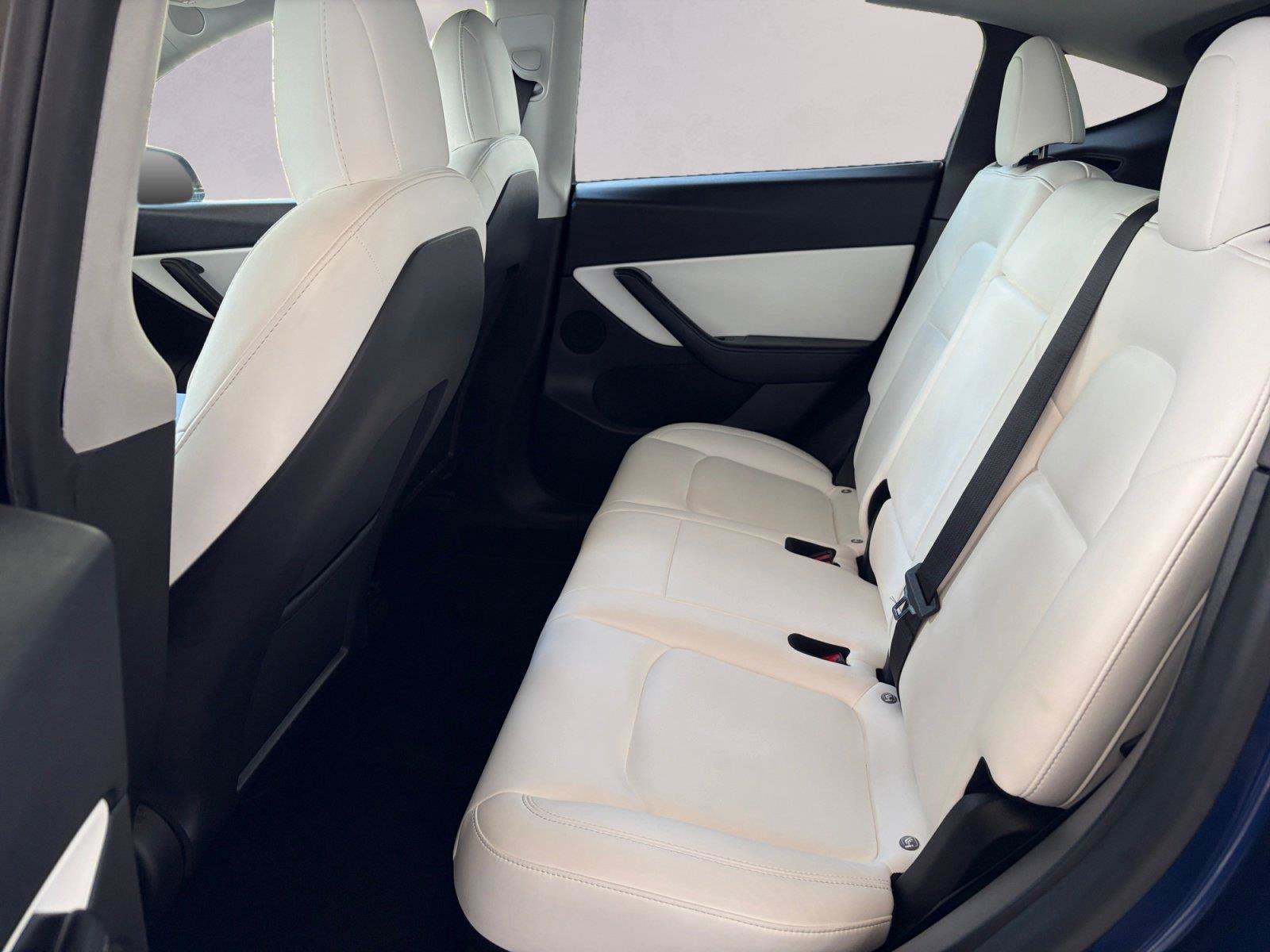 Used 2022 Tesla Model Y Performance AWD/4WD image 13